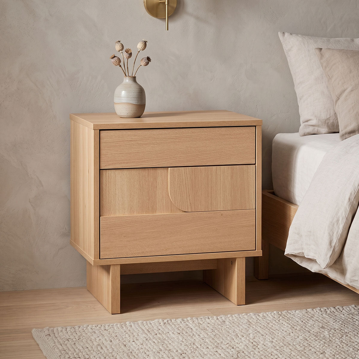 Κομοδίνο Jenfia pakoworld mdf σε φυσική απόχρωση 48x39x50,5εκ
