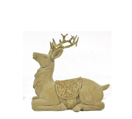 Καθιστό ελάφι με περίτεχνη σέλα βελουτέ χρυσό 17cm
